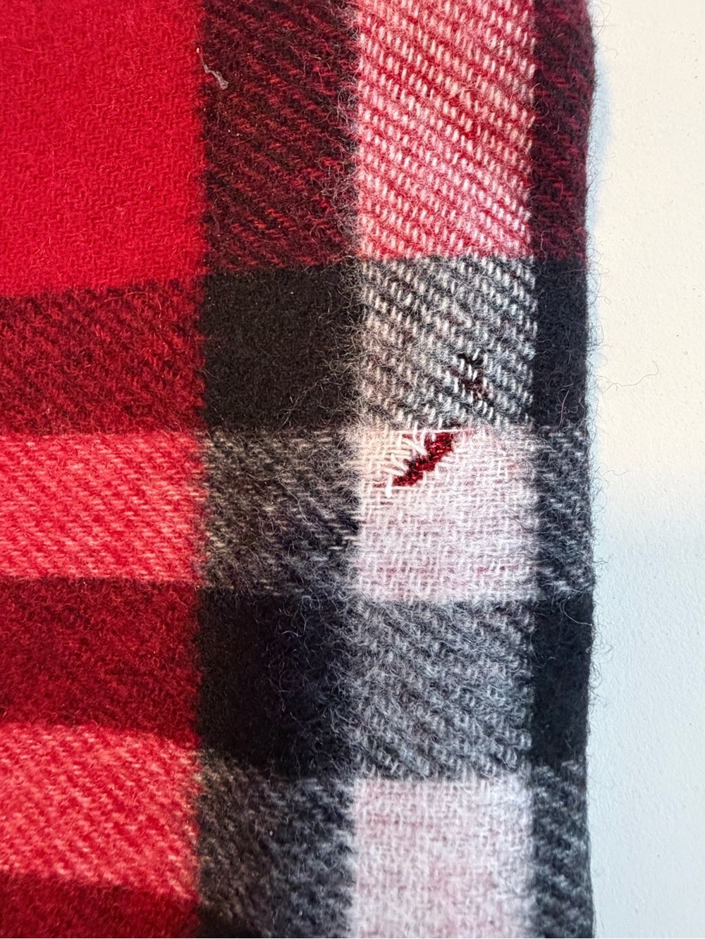 Burberry Metallic Red Plaid Classic Scarf - Picture 4 of 4